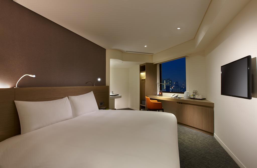 Royal Inn Taipei Linsen - Huashan 1914 Creative Park Kamer foto